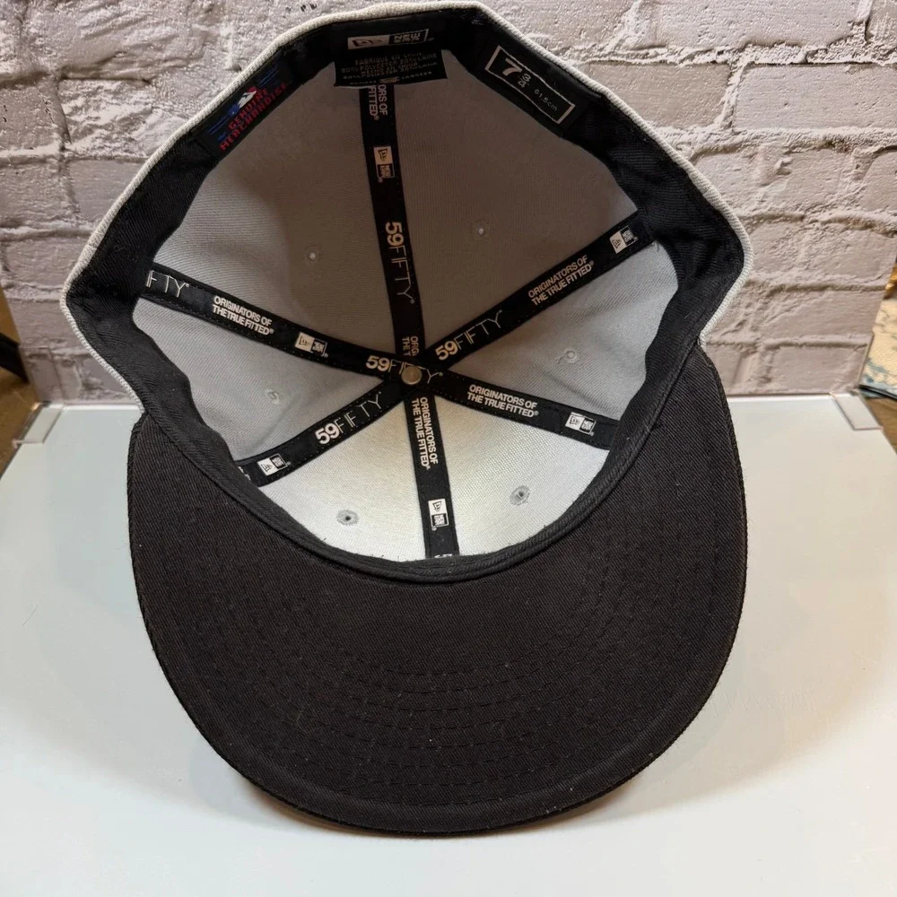 New Era 59FIFTY Pittsburgh Pirates Mens 7 3/8 Gray Black Fitted Baseball Hat